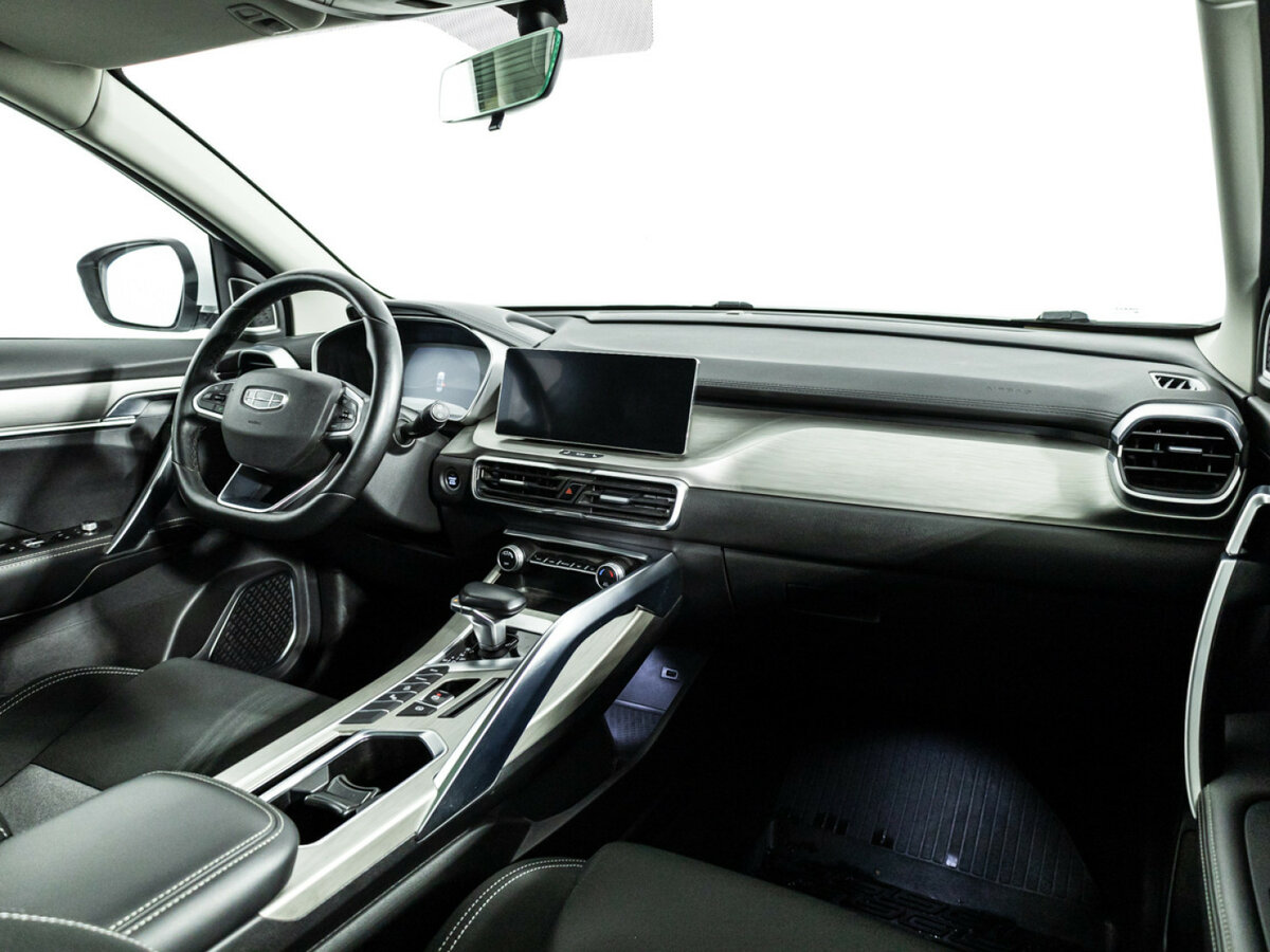 Geely Coolray б/у, 2023, Роботизированная. Фото: #8