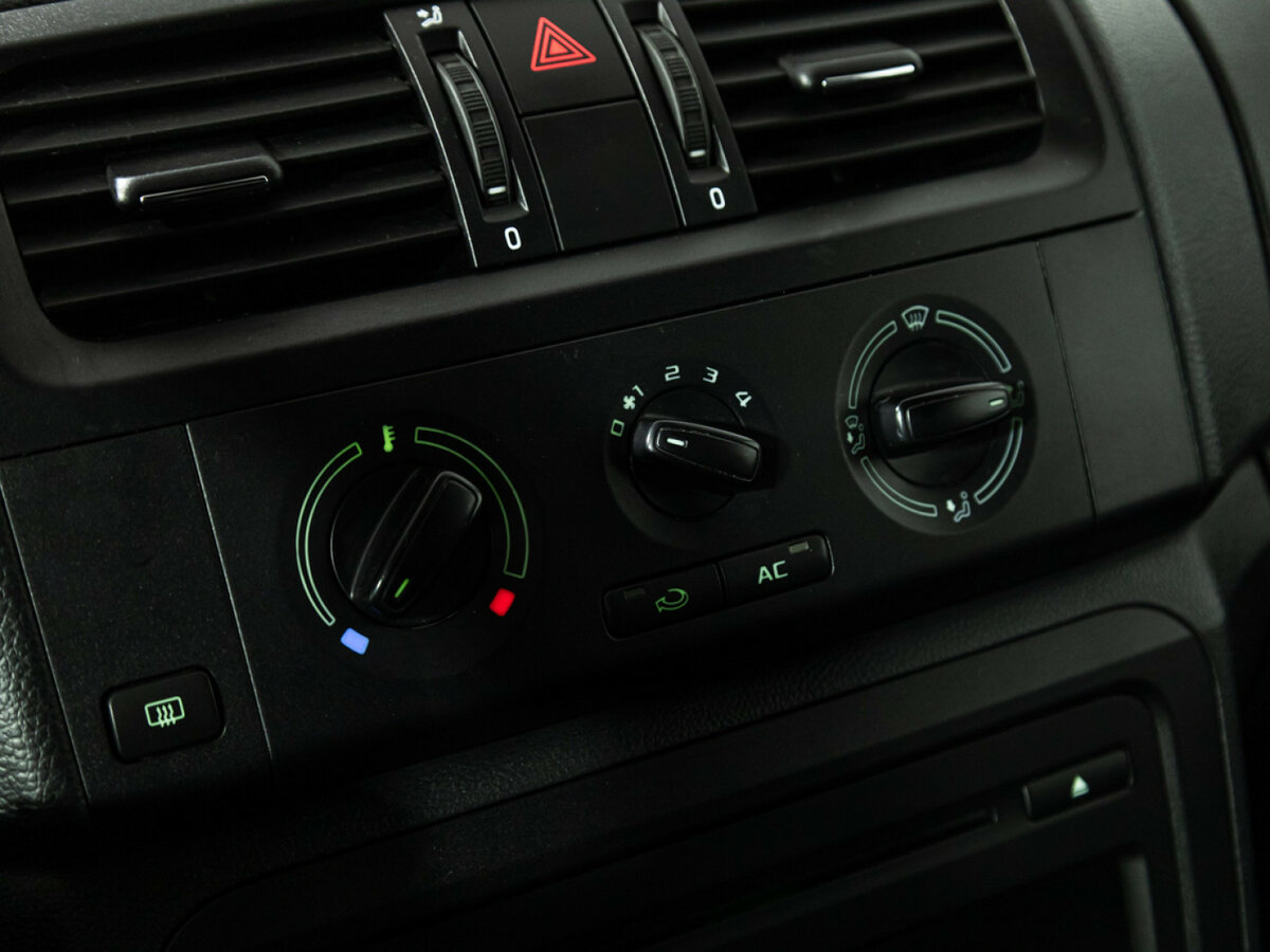 Skoda Fabia б/у, 2014, Механическая. Фото: #12