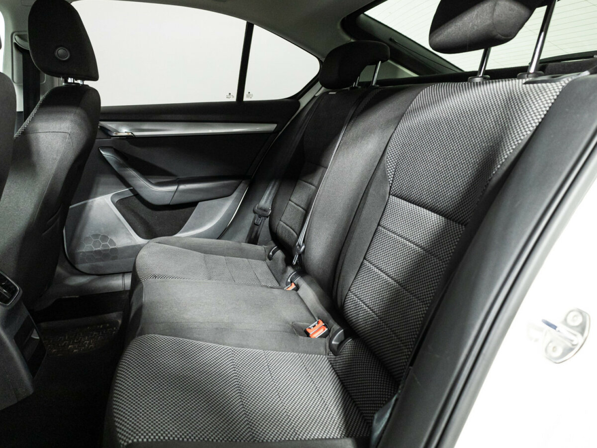 Skoda Octavia б/у, 2014, Роботизированная. Фото: #8