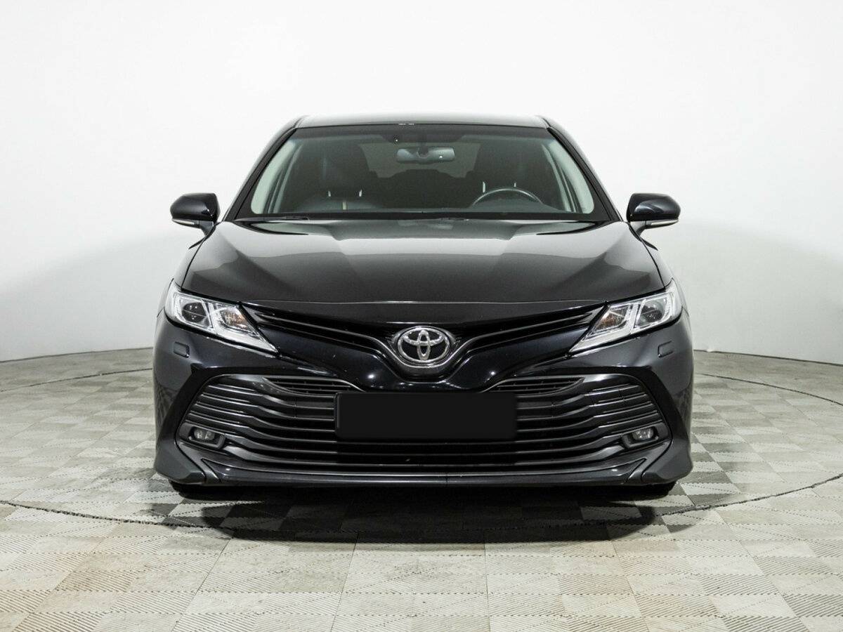 Toyota Camry б/у, 2018, Автоматическая. Фото: #1
