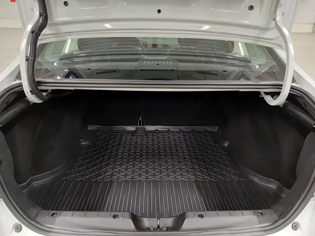 Lada (ВАЗ) Vesta б/у, 2024, Механическая. Фото: #9