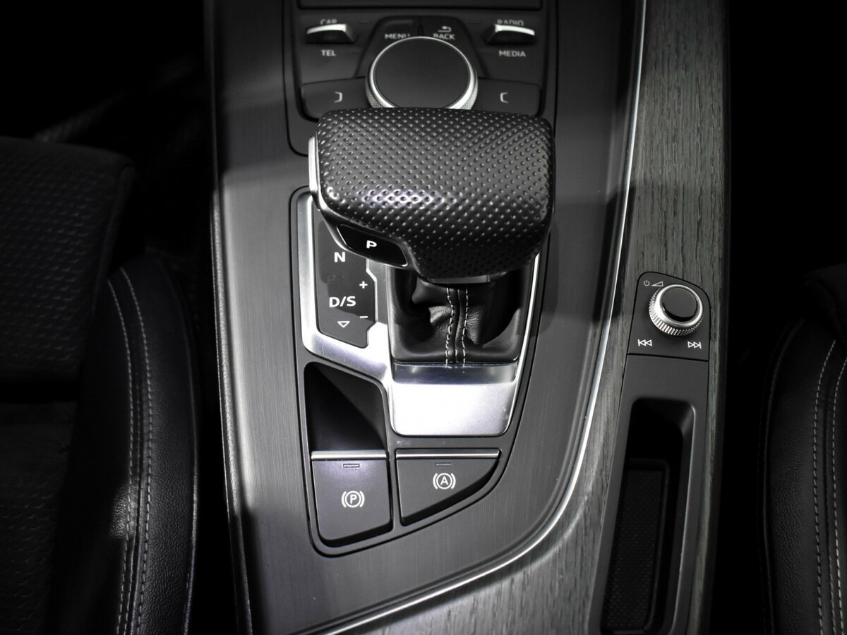 Audi A4 б/у, 2017, Роботизированная. Фото: #13