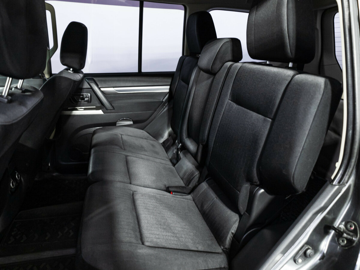 Mitsubishi Pajero б/у, 2015, Автоматическая. Фото: #8