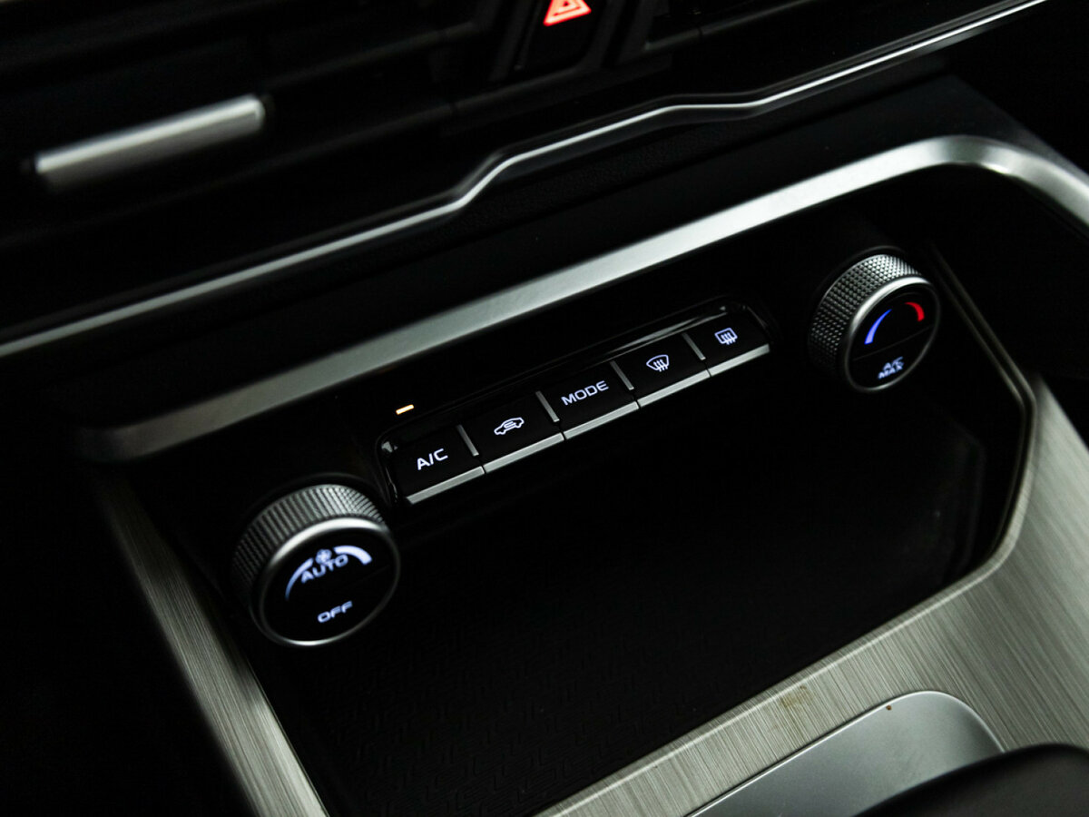 Geely Coolray б/у, 2023, Роботизированная. Фото: #13