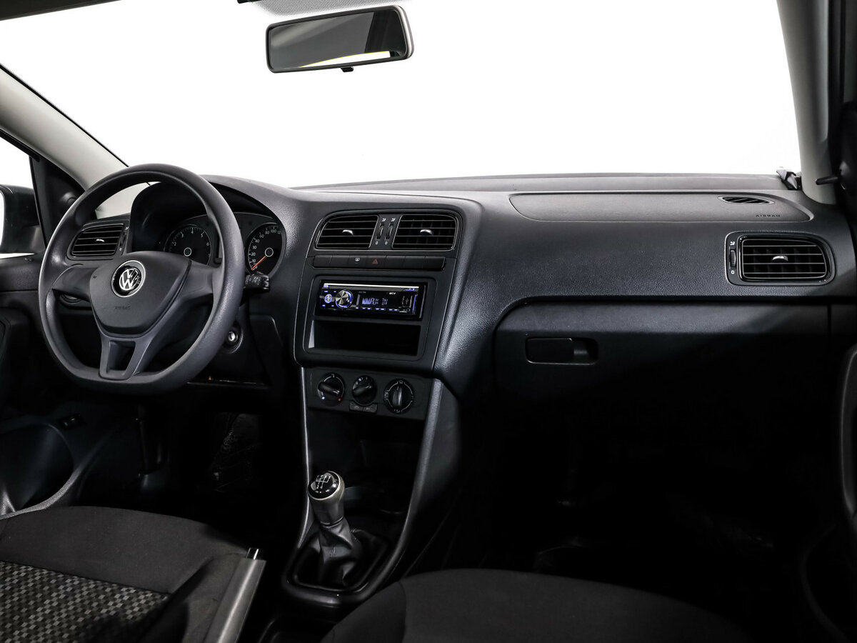 Volkswagen Polo б/у, 2018, Механическая. Фото: #6