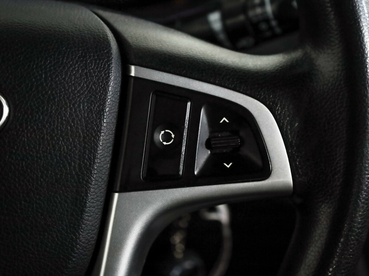 Hyundai Solaris б/у, 2013, Автоматическая. Фото: #11