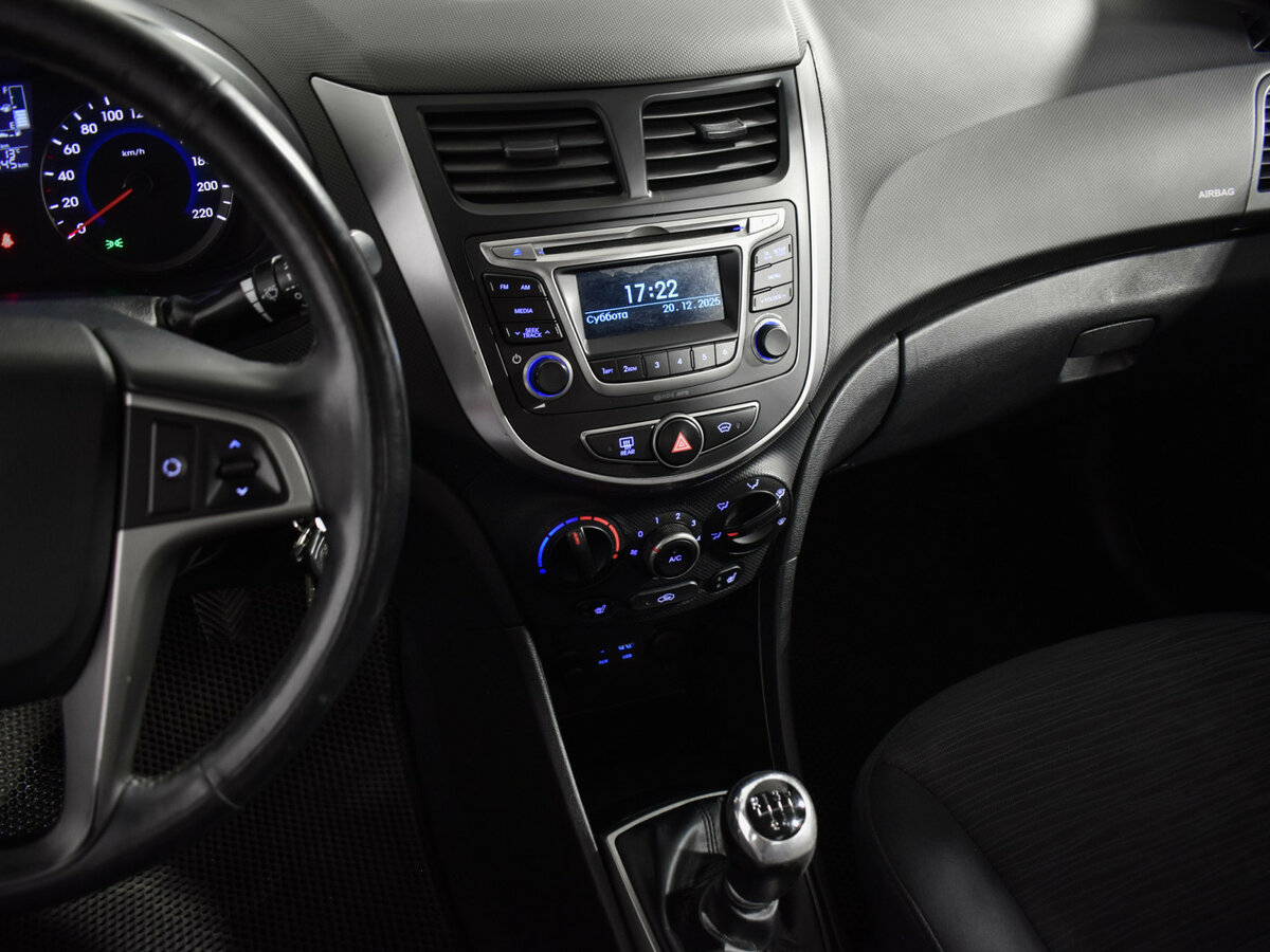 Hyundai Solaris б/у, 2016, Механическая. Фото: #17