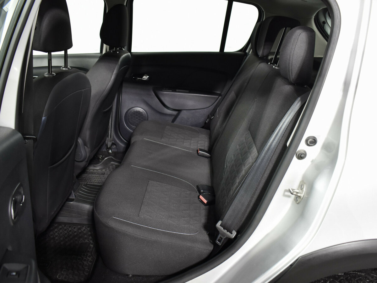 Renault Sandero б/у, 2016, Механическая. Фото: #10