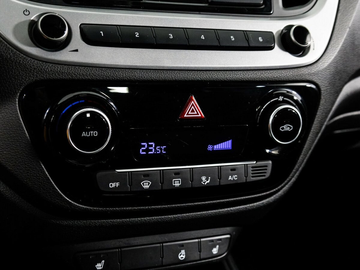 Hyundai Solaris б/у, 2017, Автоматическая. Фото: #12