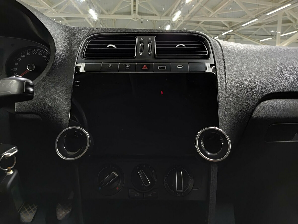 Volkswagen Polo б/у, 2017, Механическая. Фото: #14