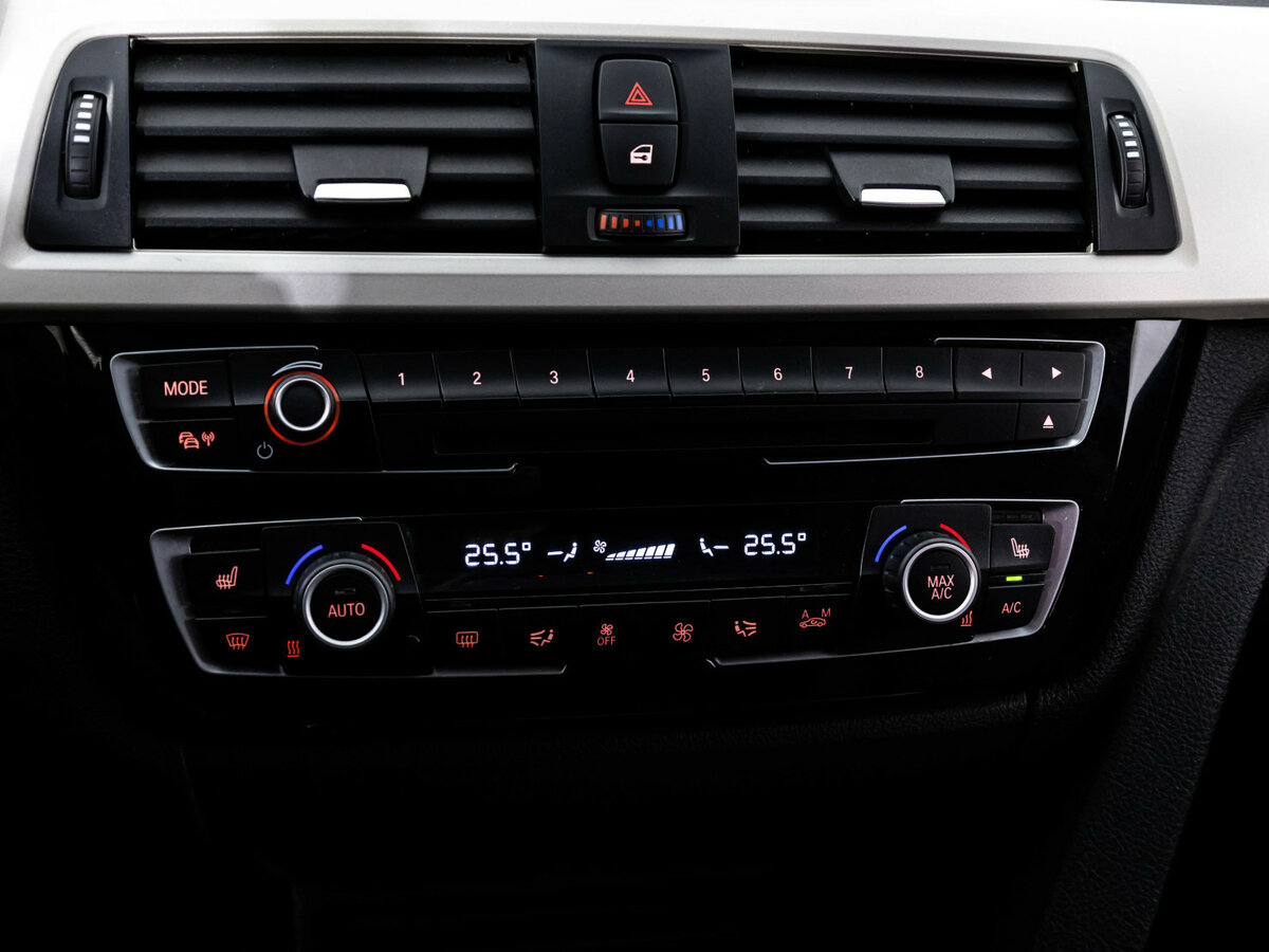 BMW 3 серии б/у, 2016, Автоматическая. Фото: #11