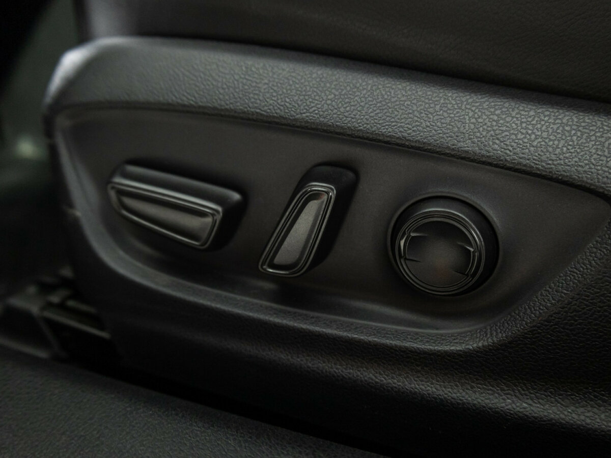 Toyota Camry б/у, 2020, Автоматическая. Фото: #17