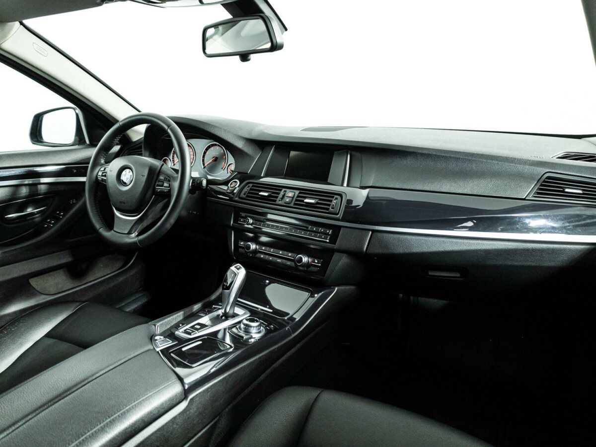 BMW 5 серии б/у, 2016, Автоматическая. Фото: #8