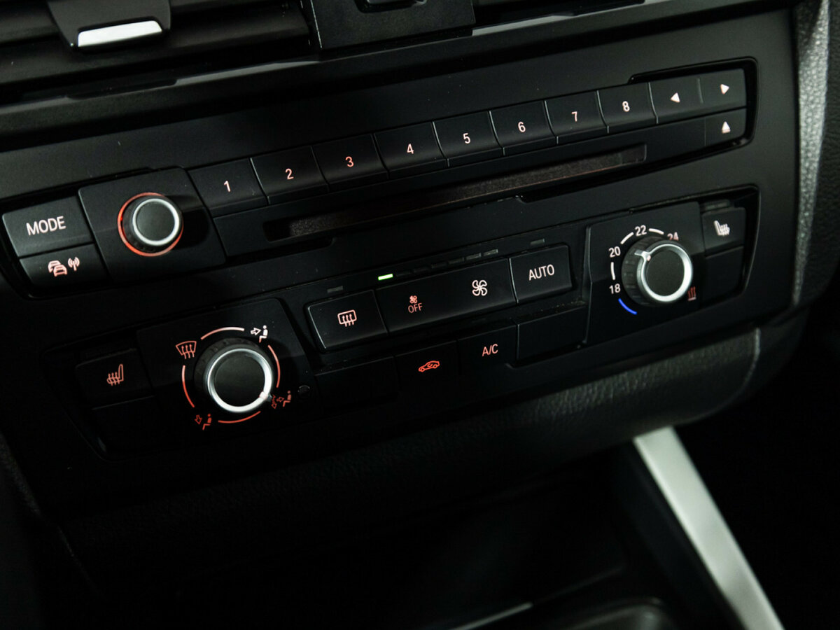 BMW 1 серии б/у, 2013, Автоматическая. Фото: #14