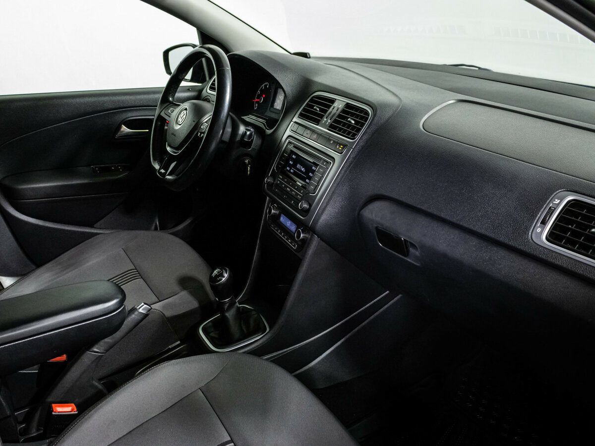 Volkswagen Polo б/у, 2016, Механическая. Фото: #7