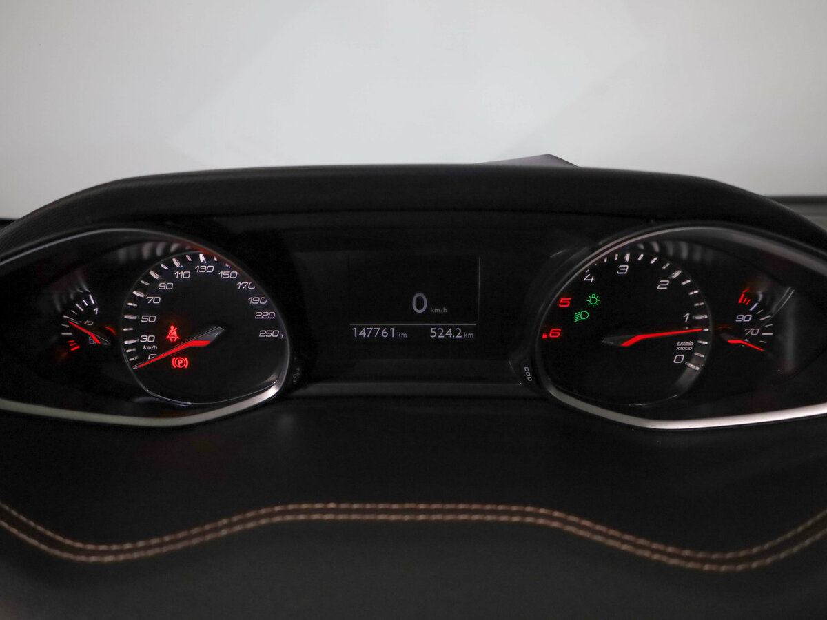 Peugeot 308 б/у, 2019, Механическая. Фото: #8