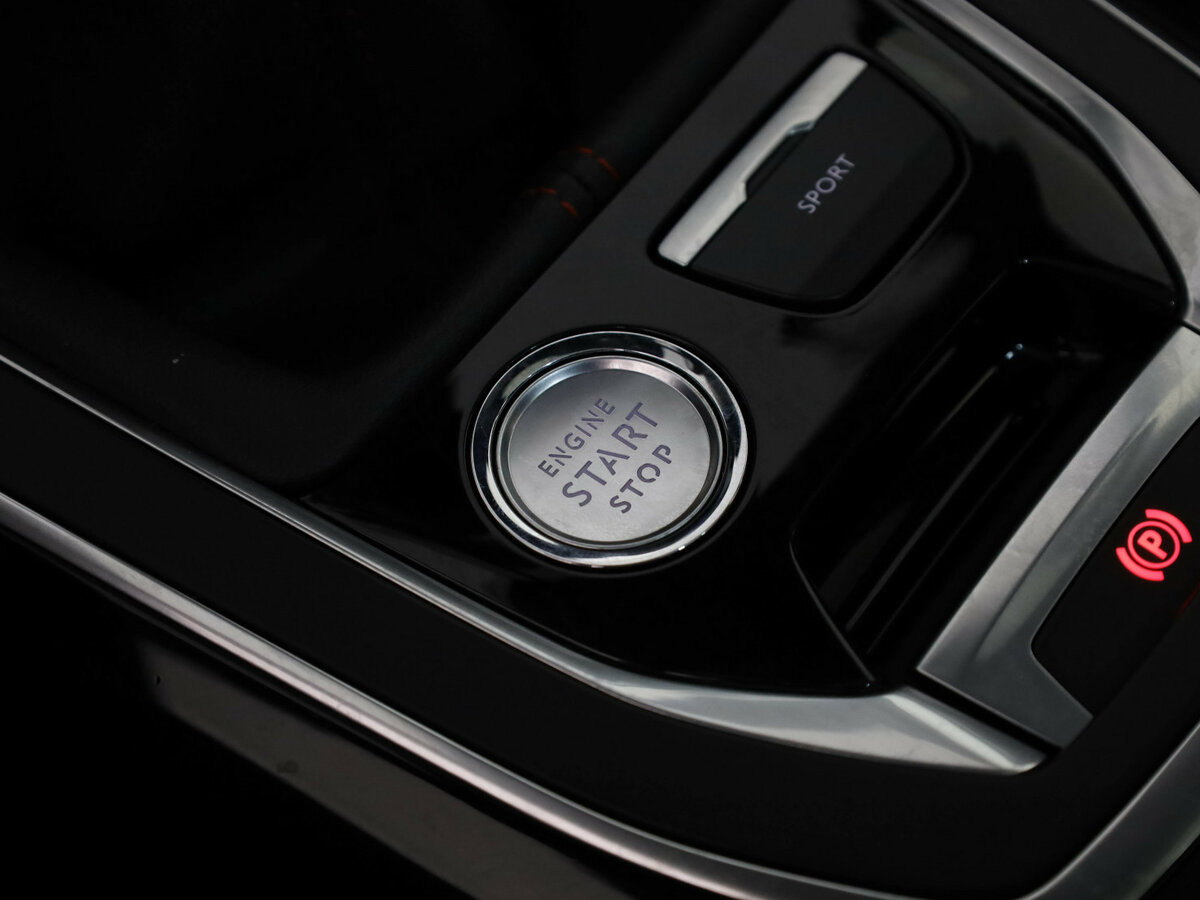 Peugeot 308 б/у, 2019, Механическая. Фото: #12