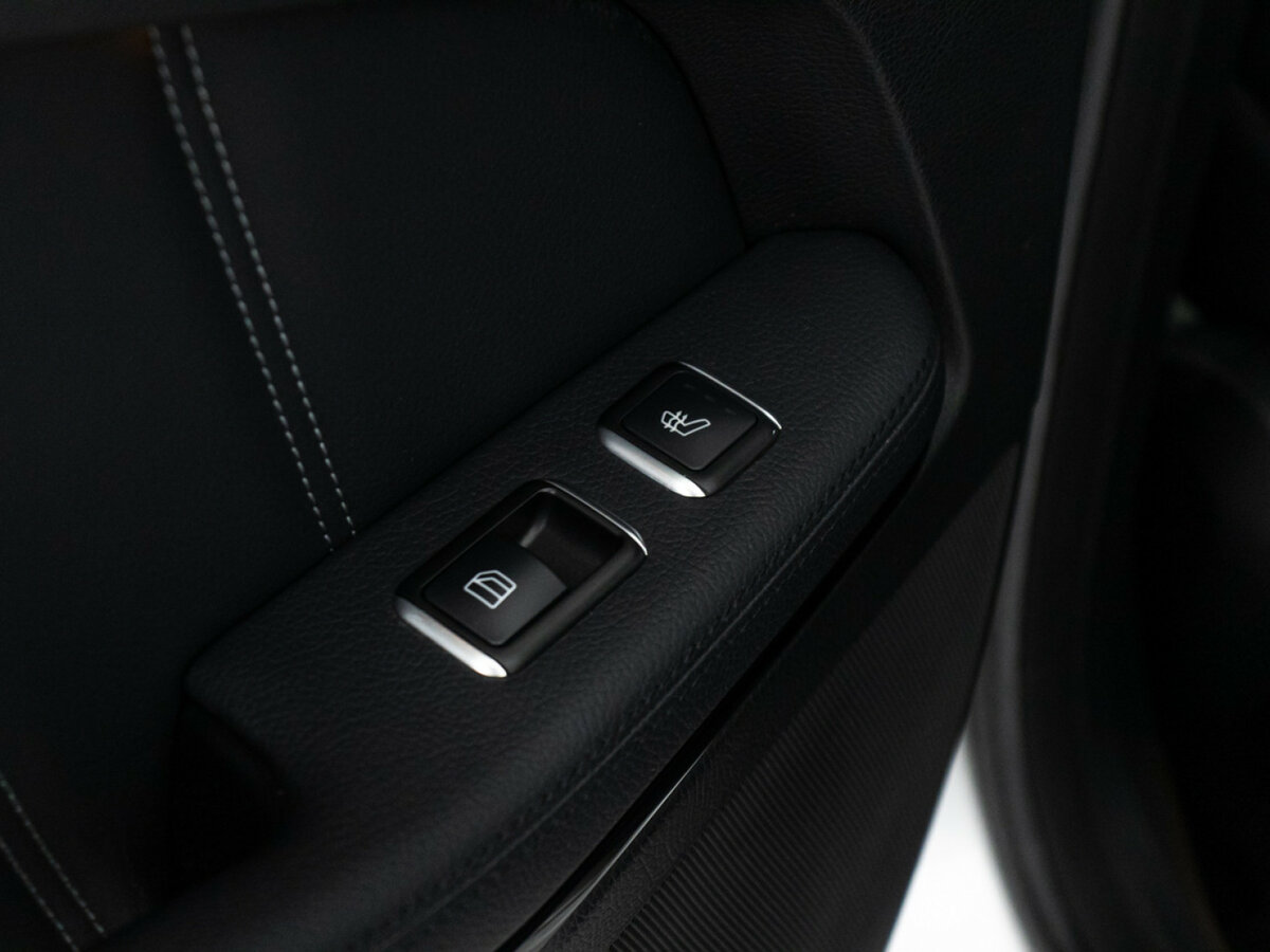 Mercedes-Benz E-Класс б/у, 2013, Автоматическая. Фото: #19