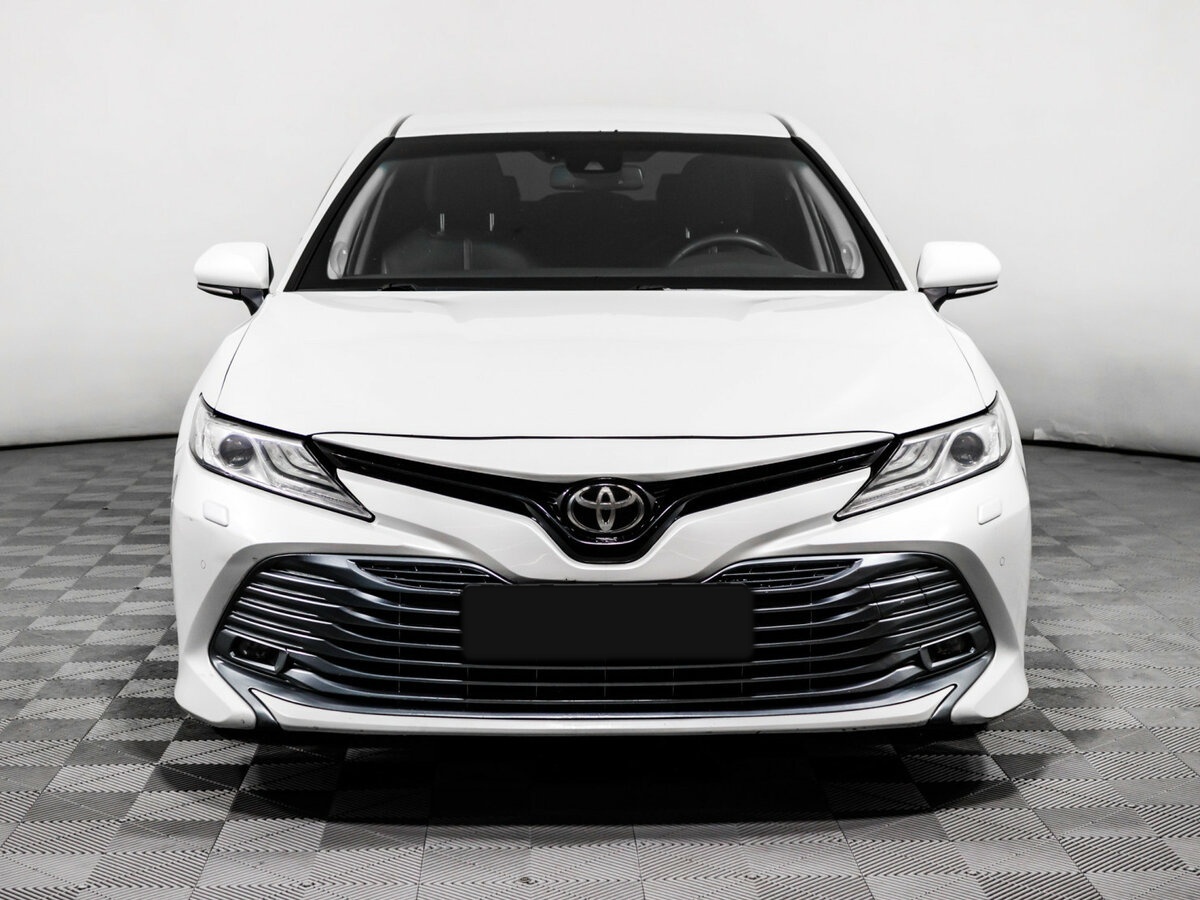 Toyota Camry б/у, 2019, Автоматическая. Фото: #1
