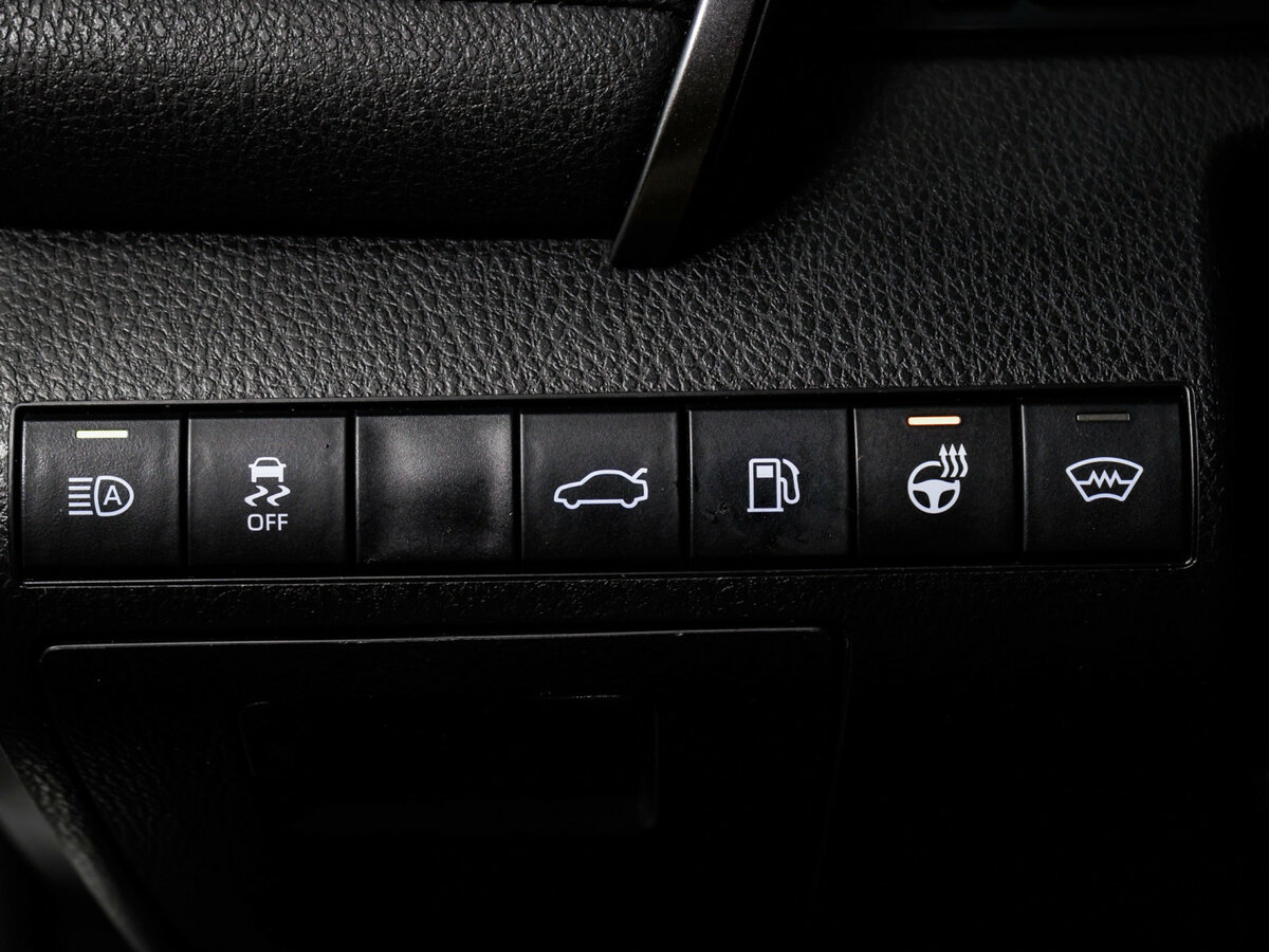 Toyota Camry б/у, 2019, Автоматическая. Фото: #17