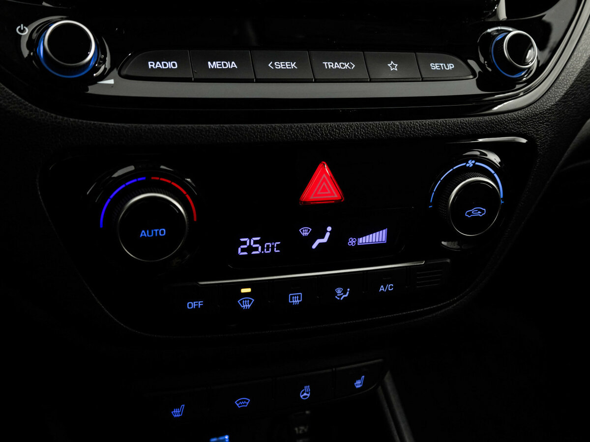 Hyundai Solaris б/у, 2020, Механическая. Фото: #12