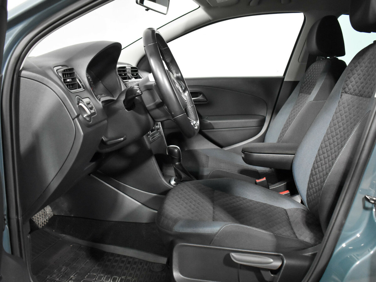 Volkswagen Polo б/у, 2019, Автоматическая. Фото: #9