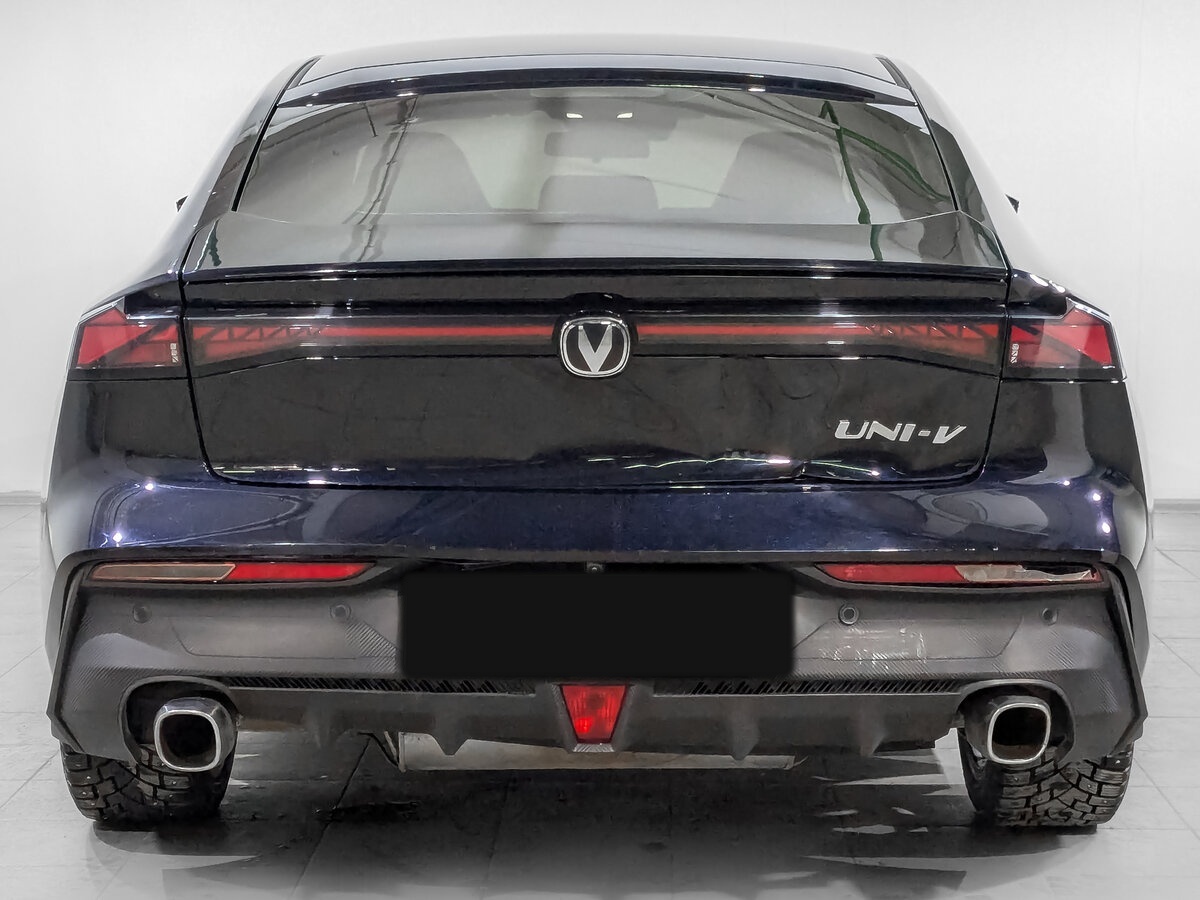 Changan UNI-V б/у, 2023, Роботизированная. Фото: #5