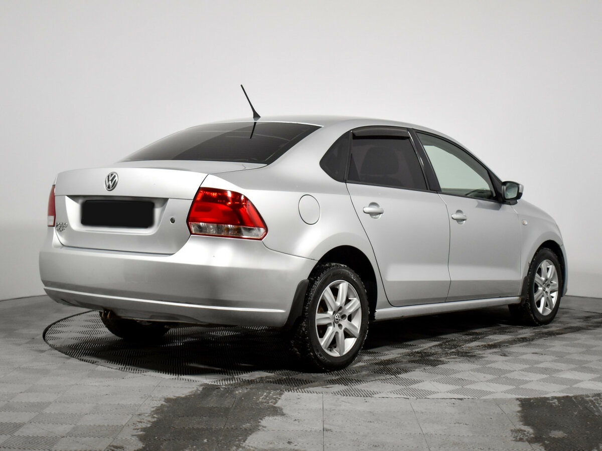 Volkswagen Polo б/у, 2015, Механическая. Фото: #4