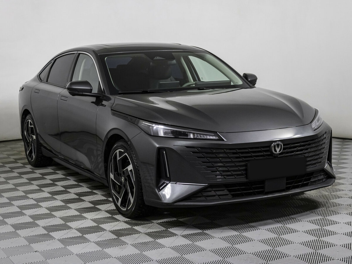 Changan Lamore б/у, 2023, Роботизированная. Фото: #2