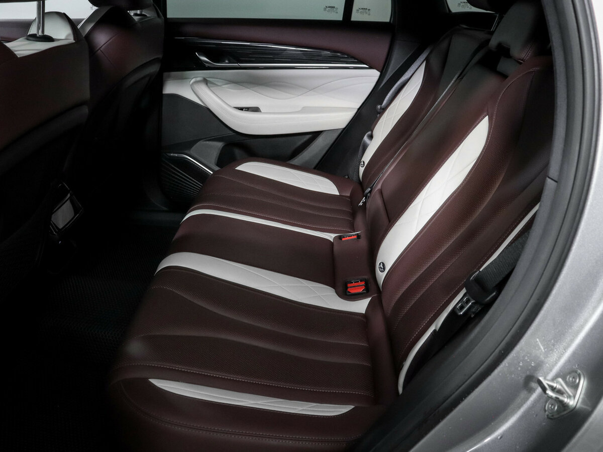 Geely Monjaro б/у, 2023, Автоматическая. Фото: #9