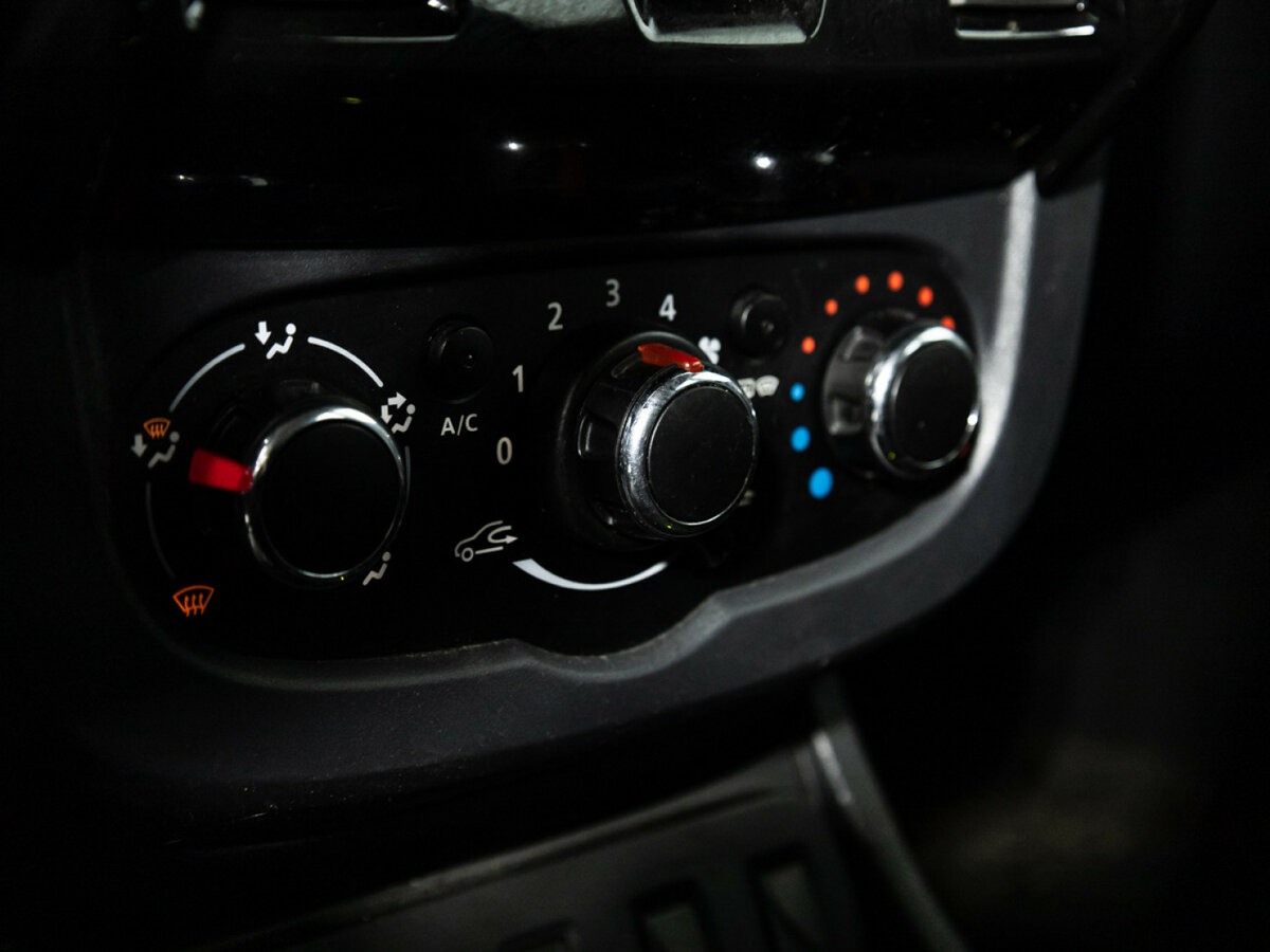 Renault Duster б/у, 2015, Автоматическая. Фото: #15