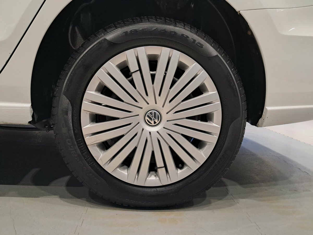 Volkswagen Polo б/у, 2017, Автоматическая. Фото: #17