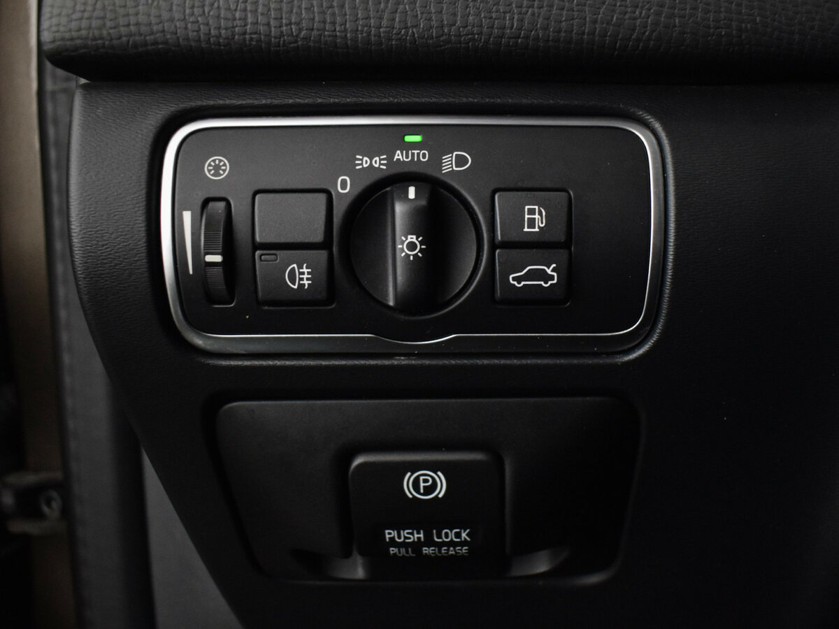 Volvo XC60 б/у, 2014, Автоматическая. Фото: #17