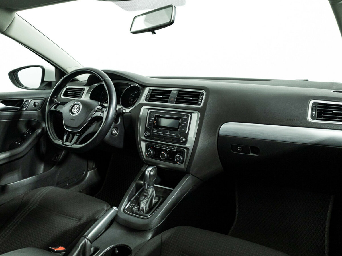 Volkswagen Jetta б/у, 2017, Роботизированная. Фото: #6