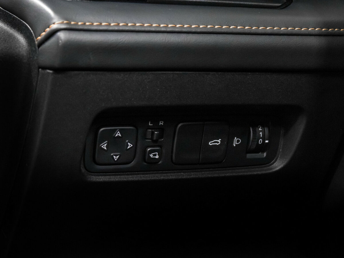 Changan UNI-V б/у, 2023, Роботизированная. Фото: #17