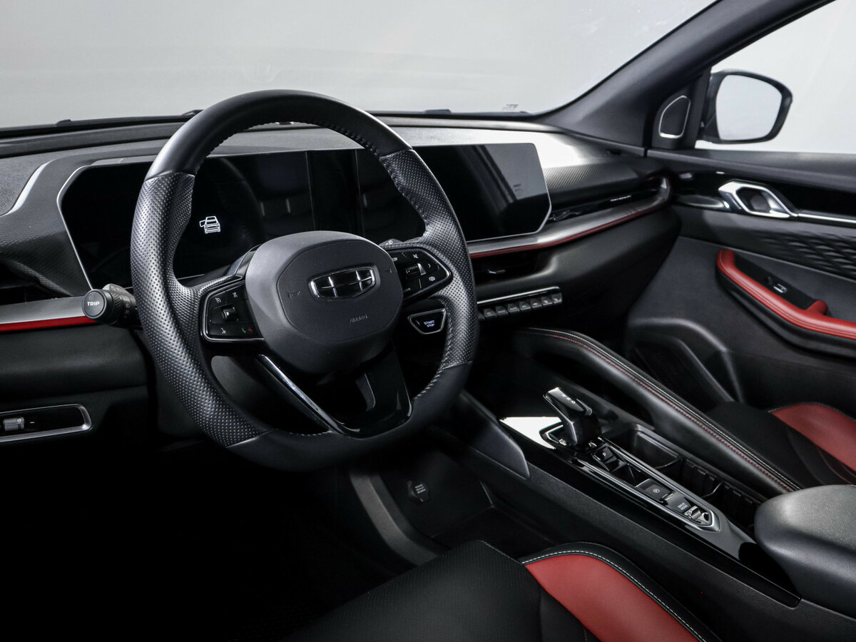 Geely Coolray б/у, 2024, Роботизированная. Фото: #11