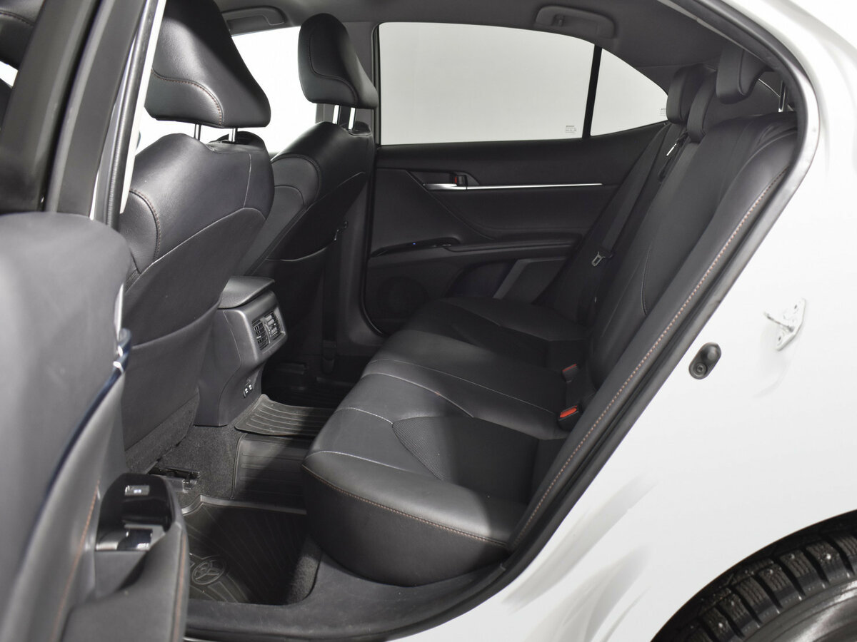 Toyota Camry б/у, 2020, Автоматическая. Фото: #9