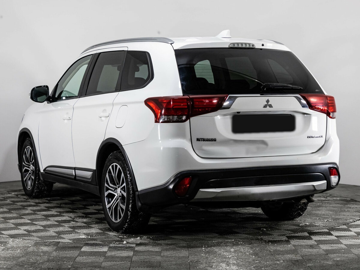 Mitsubishi Outlander б/у, 2017, Вариатор. Фото: #5