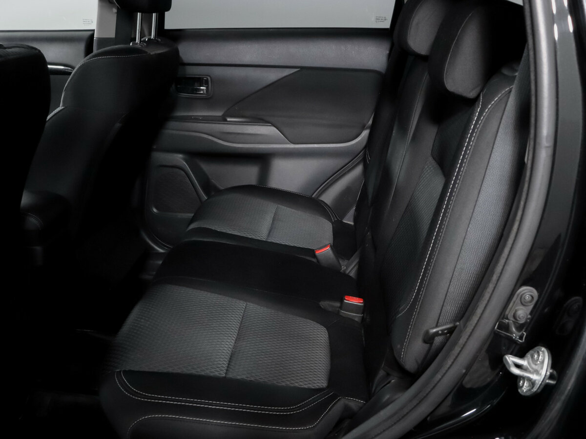 Mitsubishi Outlander б/у, 2019, Вариатор. Фото: #9