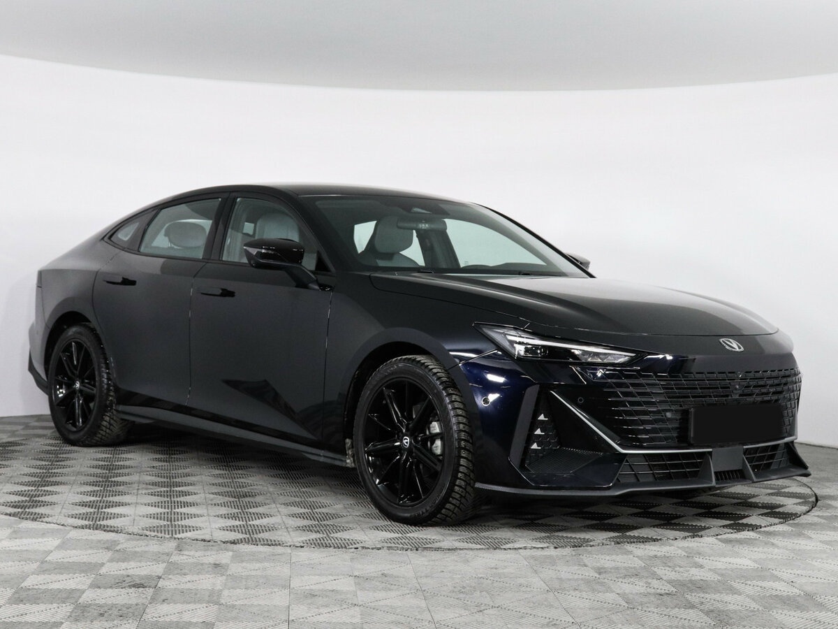 Changan UNI-V б/у, 2023, Роботизированная. Фото: #2