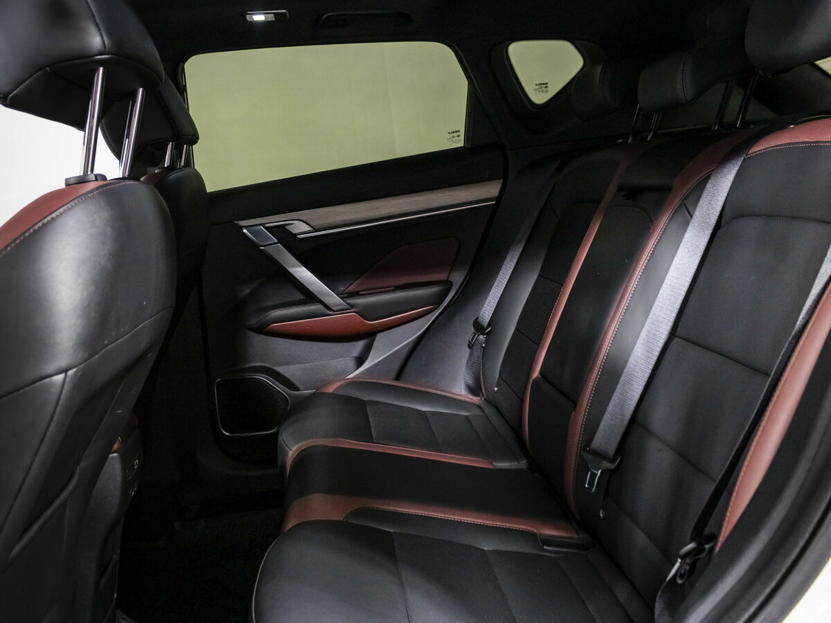 Geely Coolray б/у, 2022, Роботизированная. Фото: #11