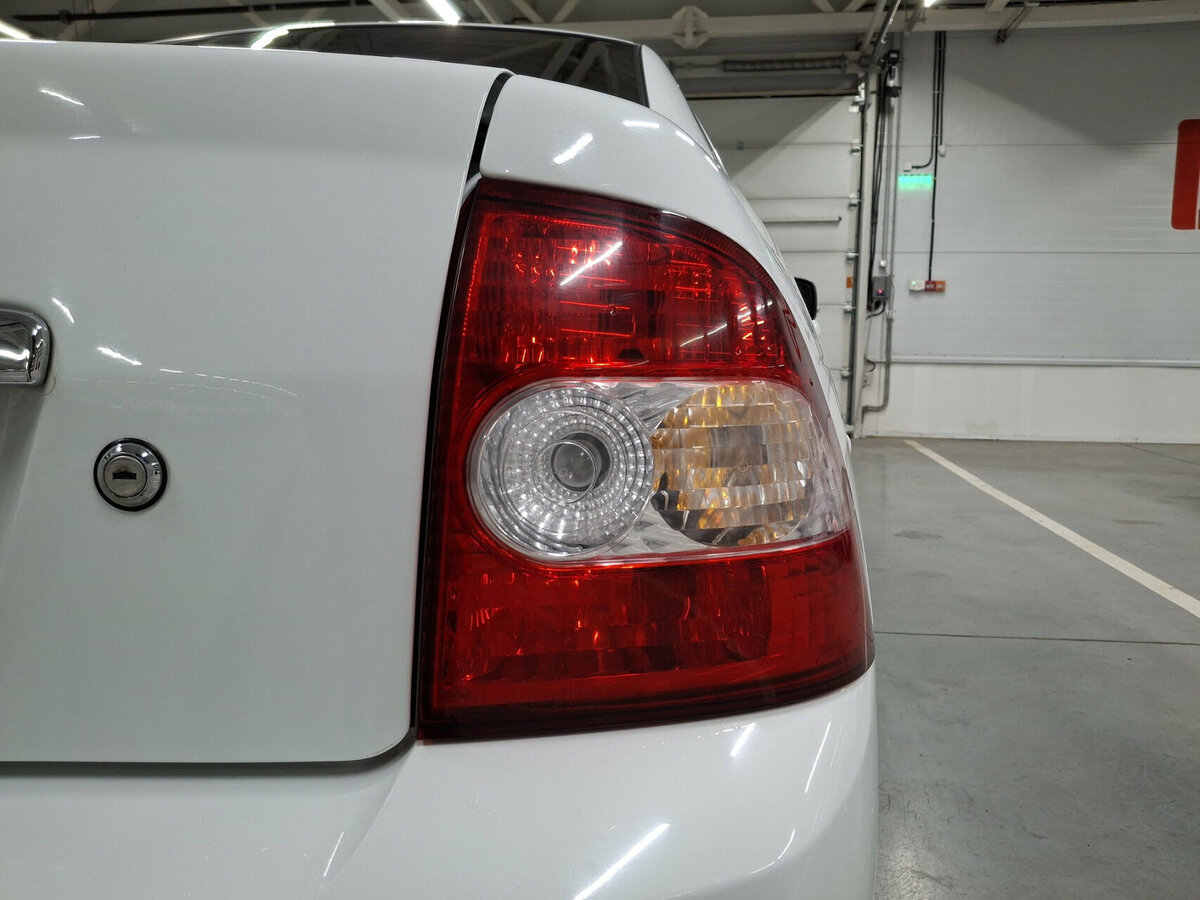 Lada (ВАЗ) Priora б/у, 2017, Механическая. Фото: #8