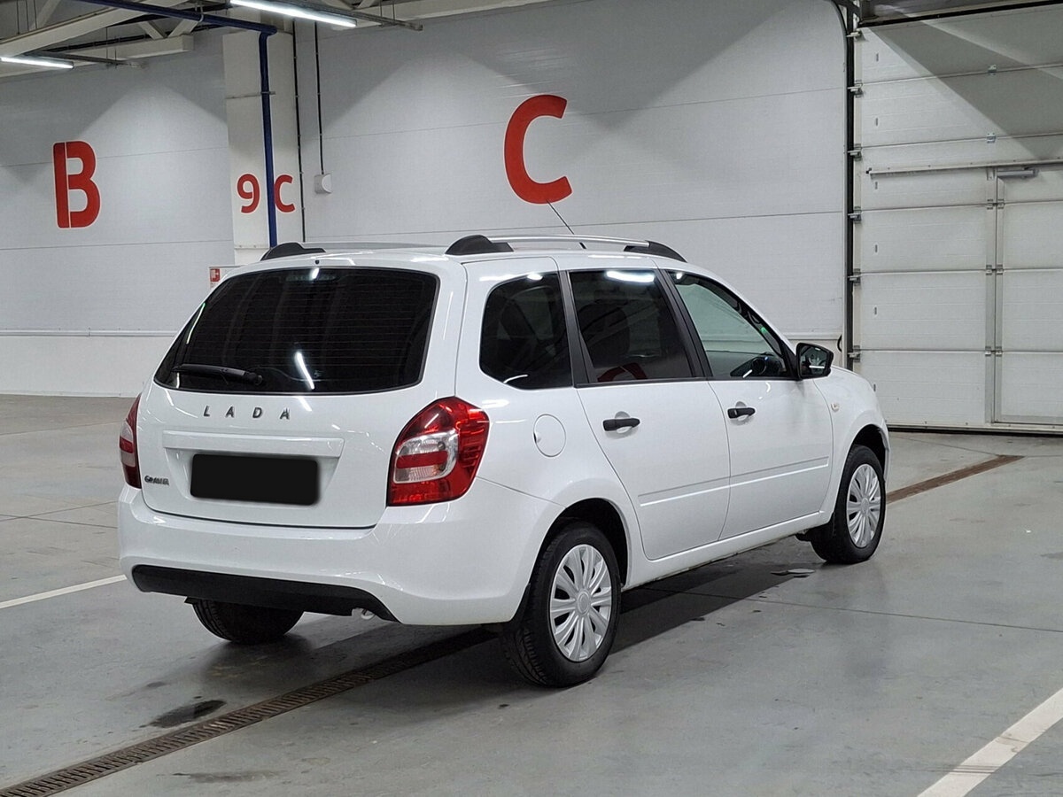 Lada (ВАЗ) Granta б/у, 2020, Механическая. Фото: #4