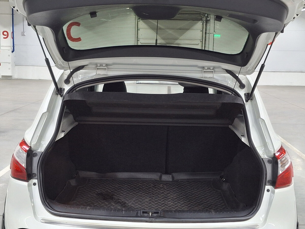 Nissan Qashqai б/у, 2013, Механическая. Фото: #9